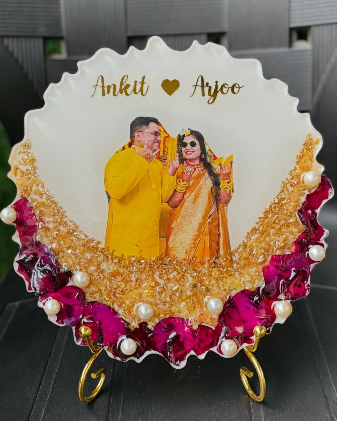 Varmala Preservation Resin Art - Round resin casting