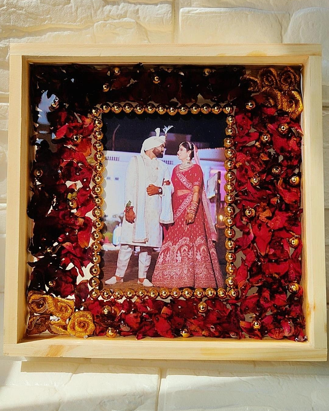 Varmala Preservation Resin Art - Teak Wood